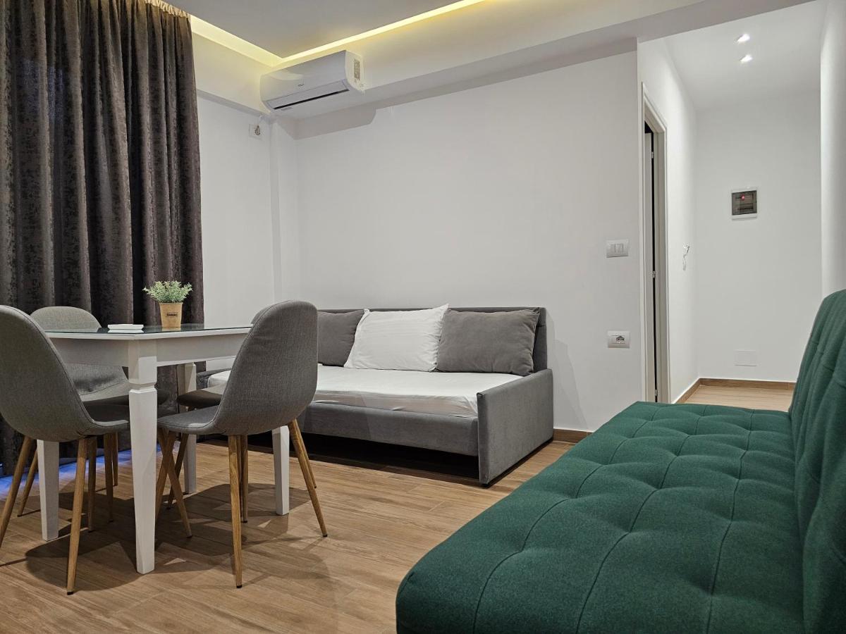 Vila 31 Sarandë 외부 사진